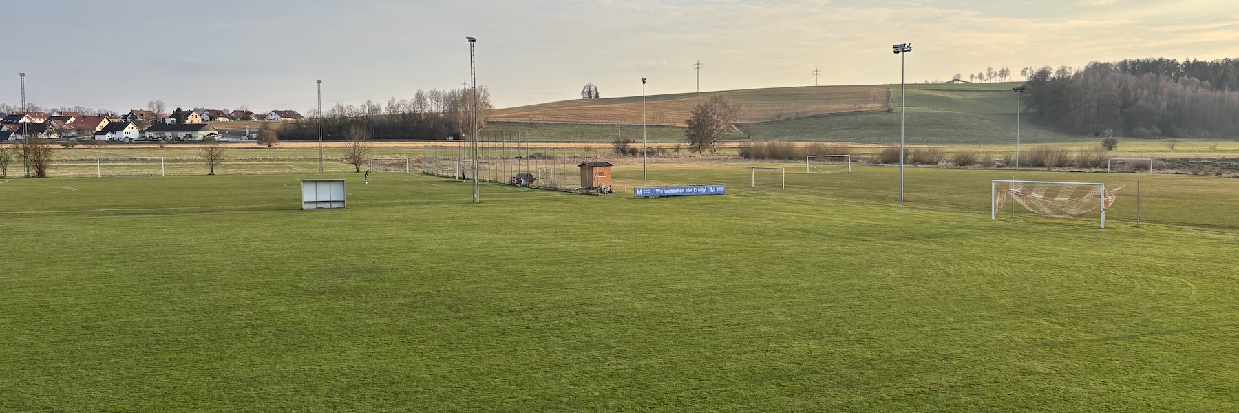 sportplatz-0126326098-8A9F-A6F6-C0B1-DA1EEBB7E6CE.jpeg